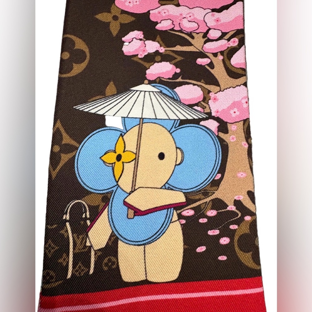 Louis Vuitton Japan Xmas Bandeau Vivienne Holiday 2021 Silk Scarf - Picture 8 of 9